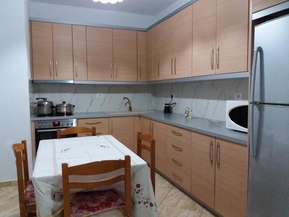 Zeta'S Apartments Sarande Ngoại thất bức ảnh