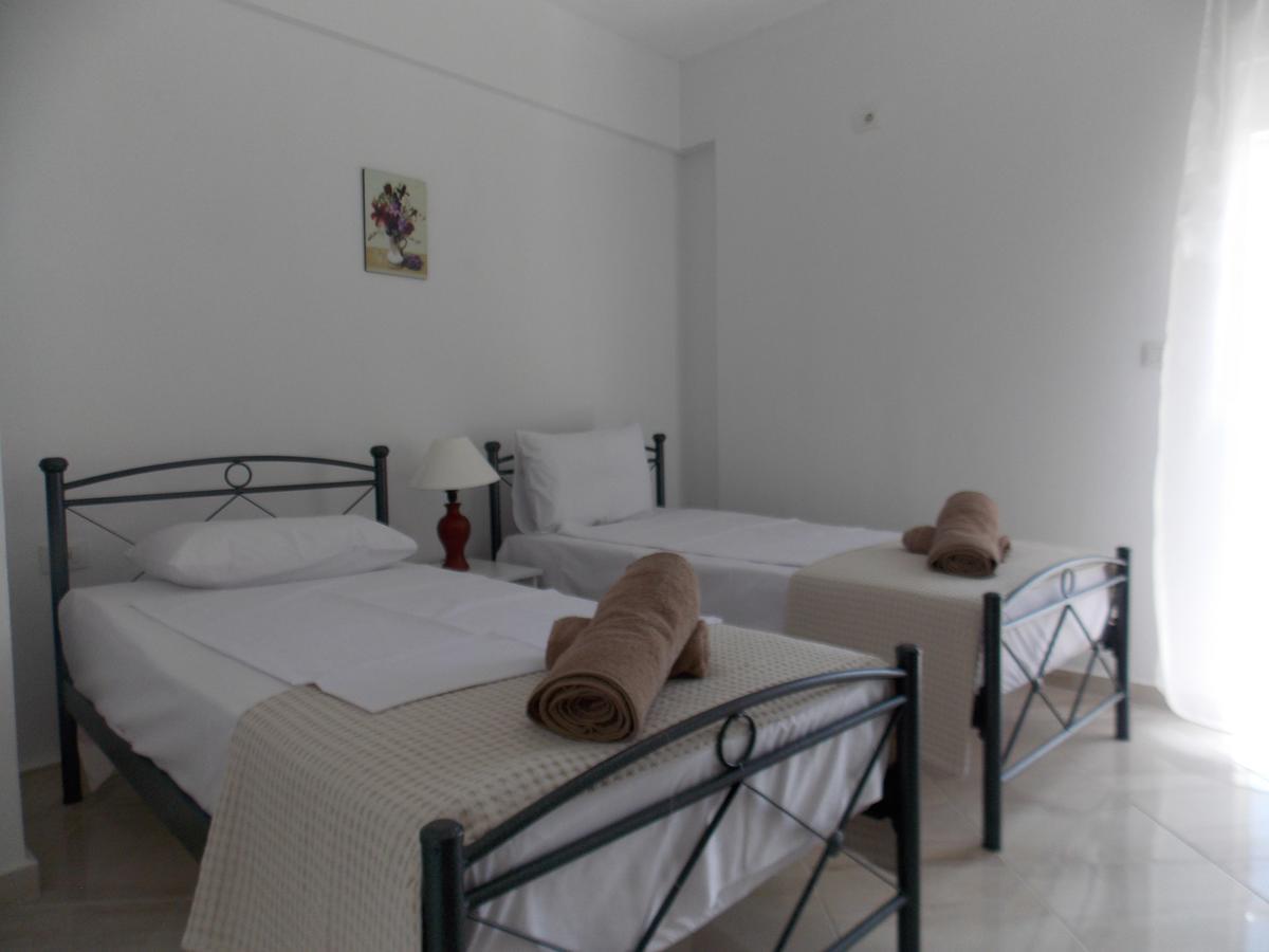Zeta'S Apartments Sarande Ngoại thất bức ảnh