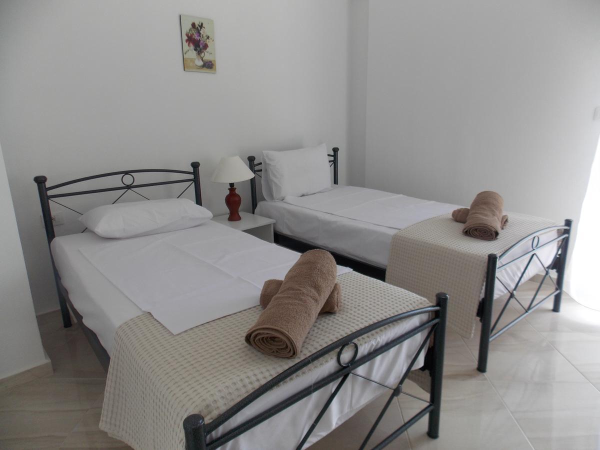 Zeta'S Apartments Sarande Ngoại thất bức ảnh